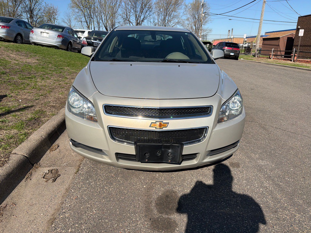 2011 Chevrolet Malibu Image 8