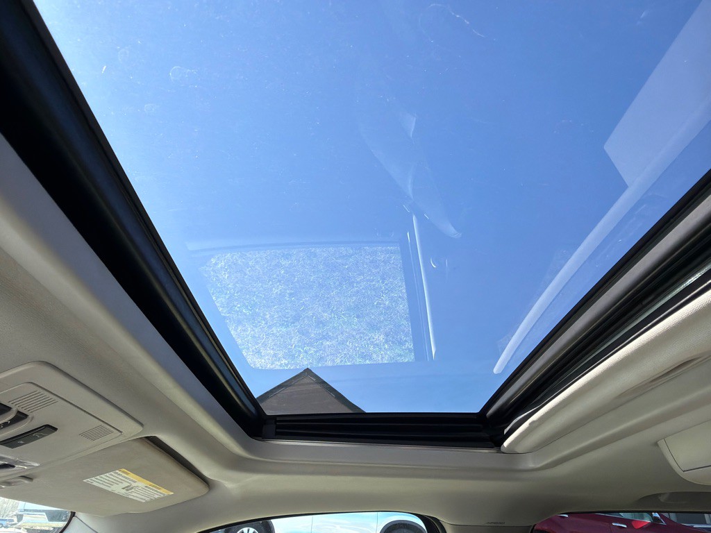 2013 Chevrolet Suburban Image 16