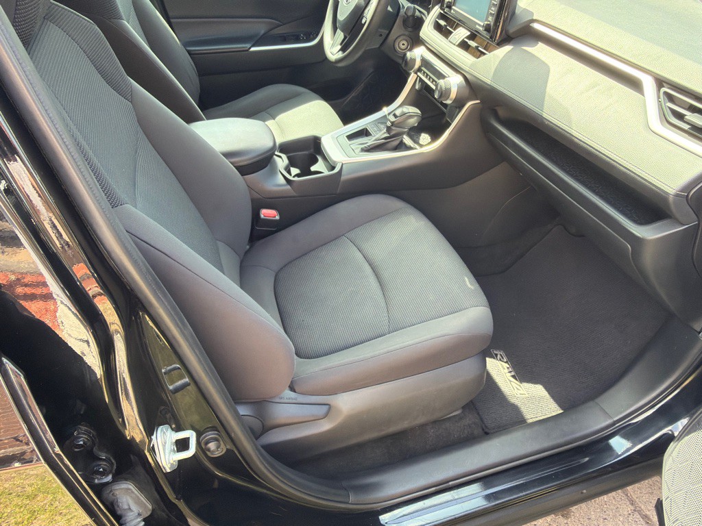 2020 Toyota Rav4 Image 11