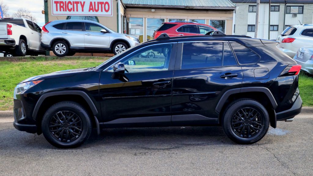 2020 Toyota Rav4 Image 3