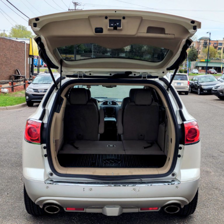 2011 Buick Enclave Image 17