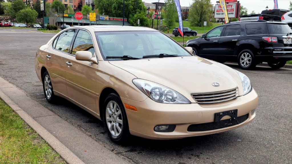 2004 Lexus ES Image 8