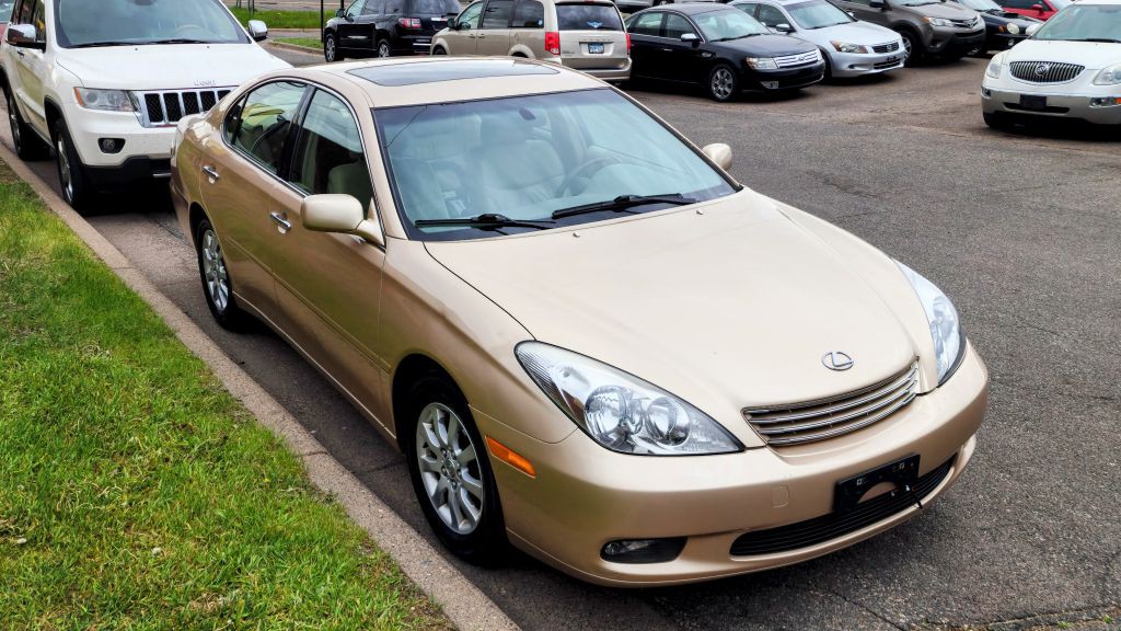 2004 Lexus ES Image 9