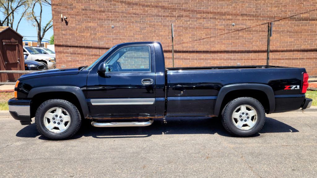 2006 Chevrolet Silverado 1500 Image 3