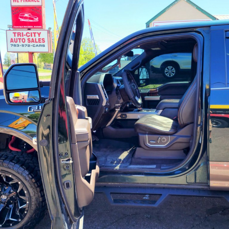 2015 Ford F-150 Image 11