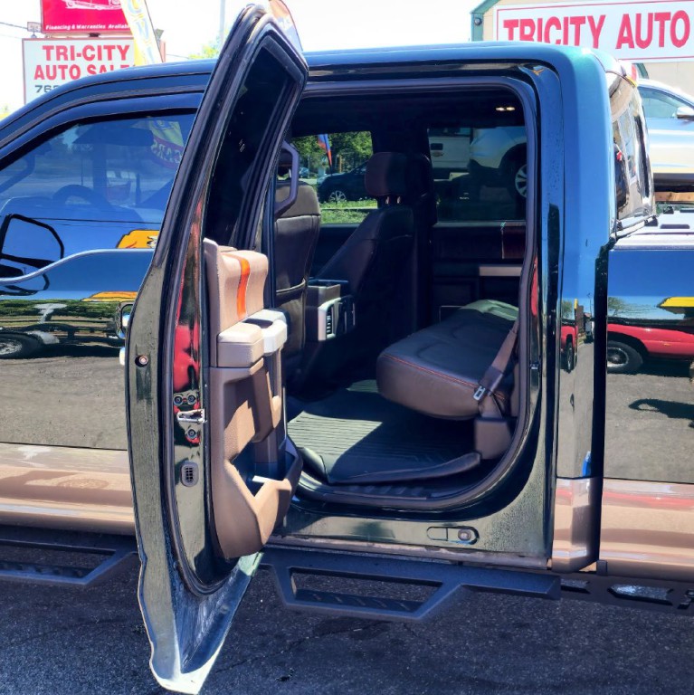 2015 Ford F-150 Image 17