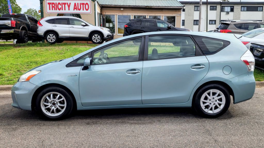 2014 Toyota Prius Image 3