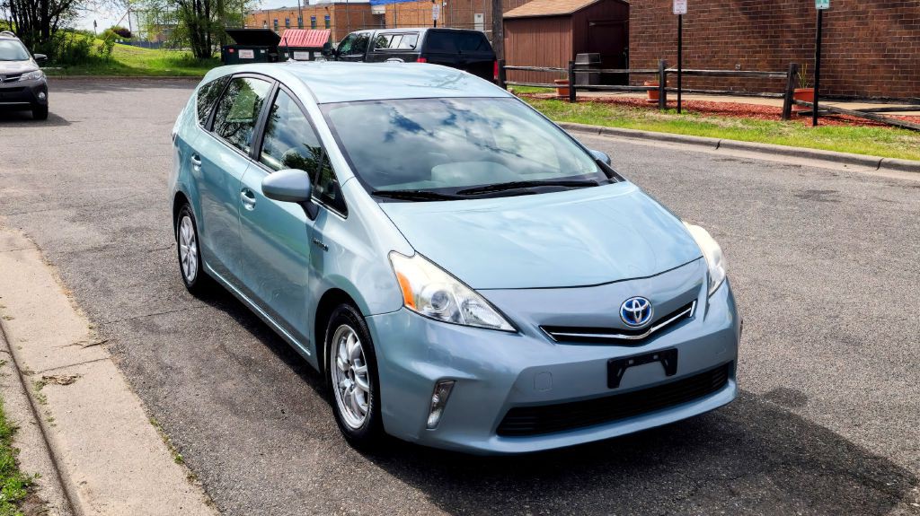 2014 Toyota Prius Image 9