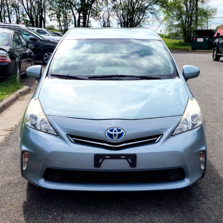 2014 Toyota Prius Image 10
