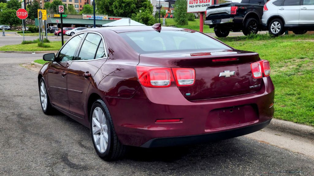 2015 Chevrolet Malibu Image 4