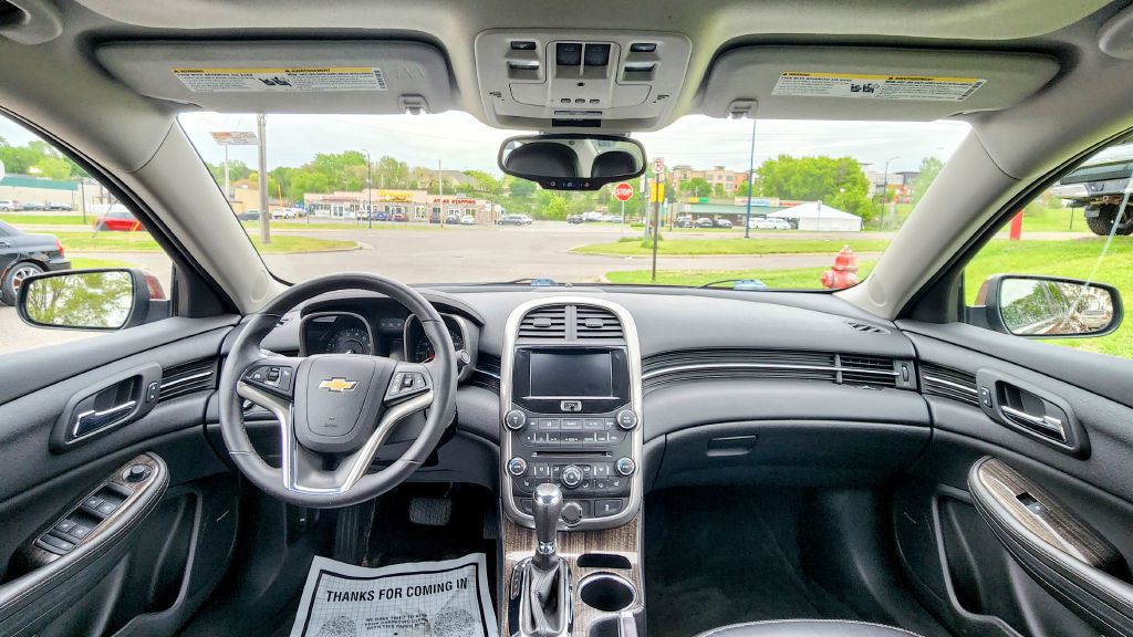 2015 Chevrolet Malibu Image 12