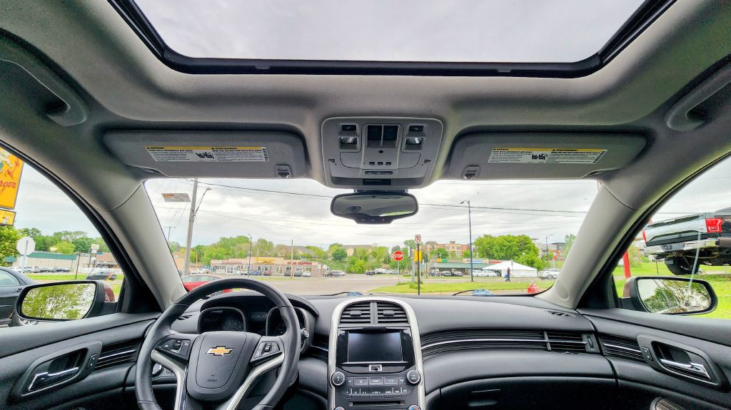 2015 Chevrolet Malibu Image 13