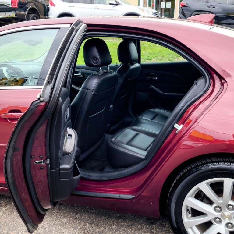 2015 Chevrolet Malibu Image 14