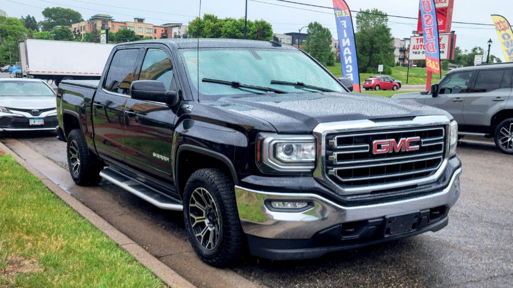 2017 GMC Sierra Image 8