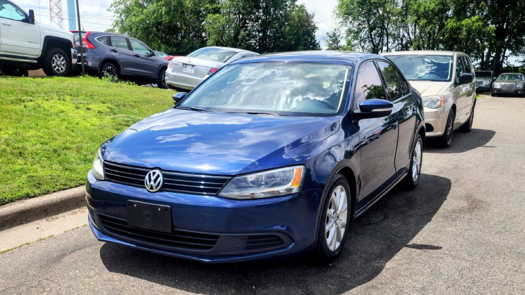 2011 Volkswagen Jetta Image 2
