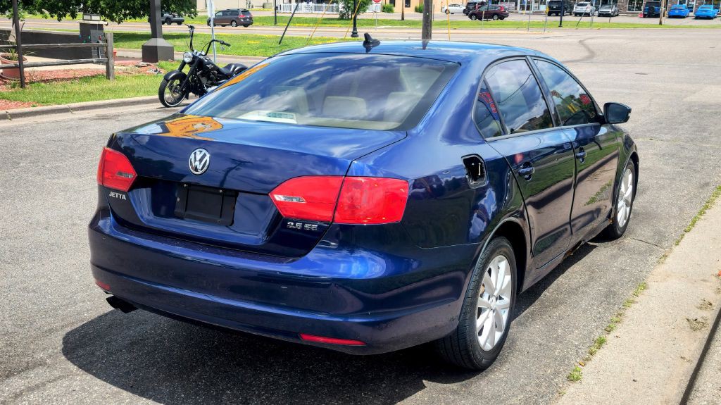 2011 Volkswagen Jetta Image 6