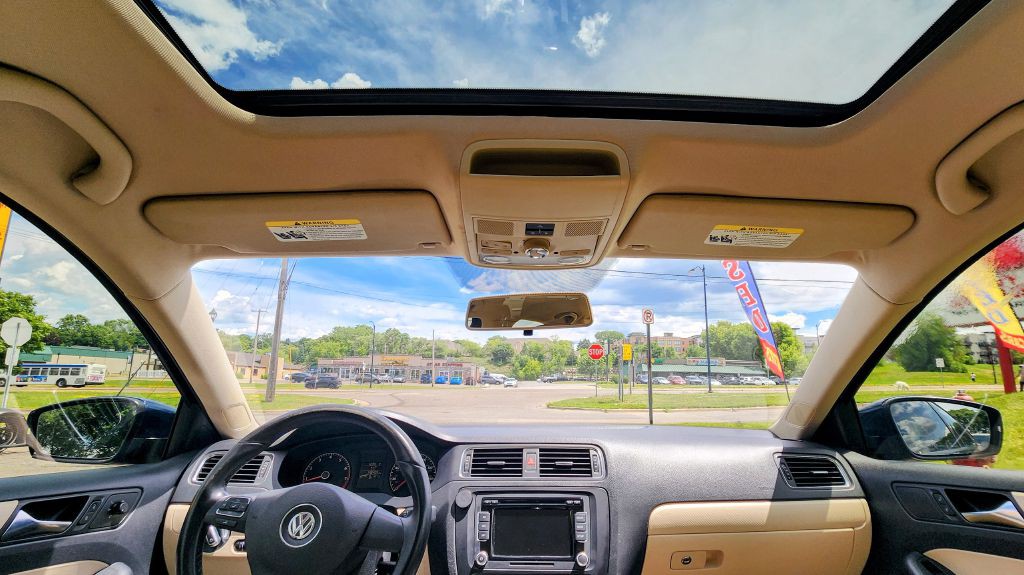 2011 Volkswagen Jetta Image 13