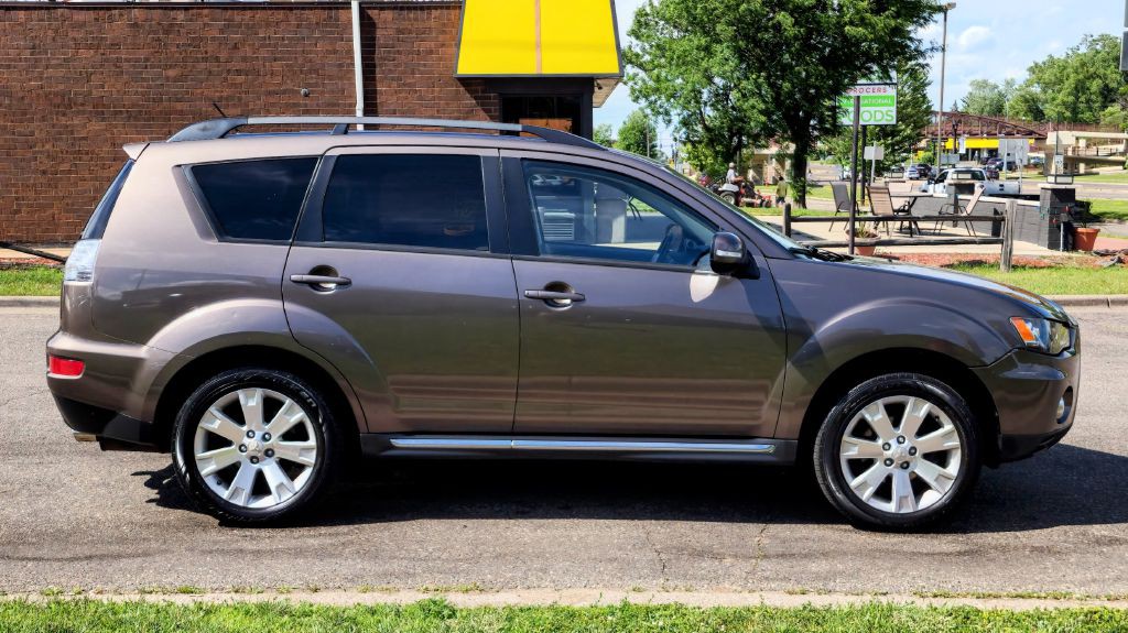 2013 Mitsubishi Outlander Image 7