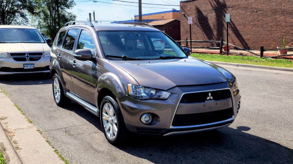 2013 Mitsubishi Outlander Image 8