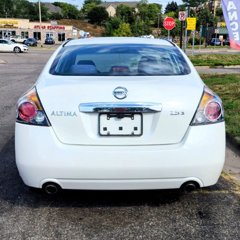2010 Nissan Altima Image 5