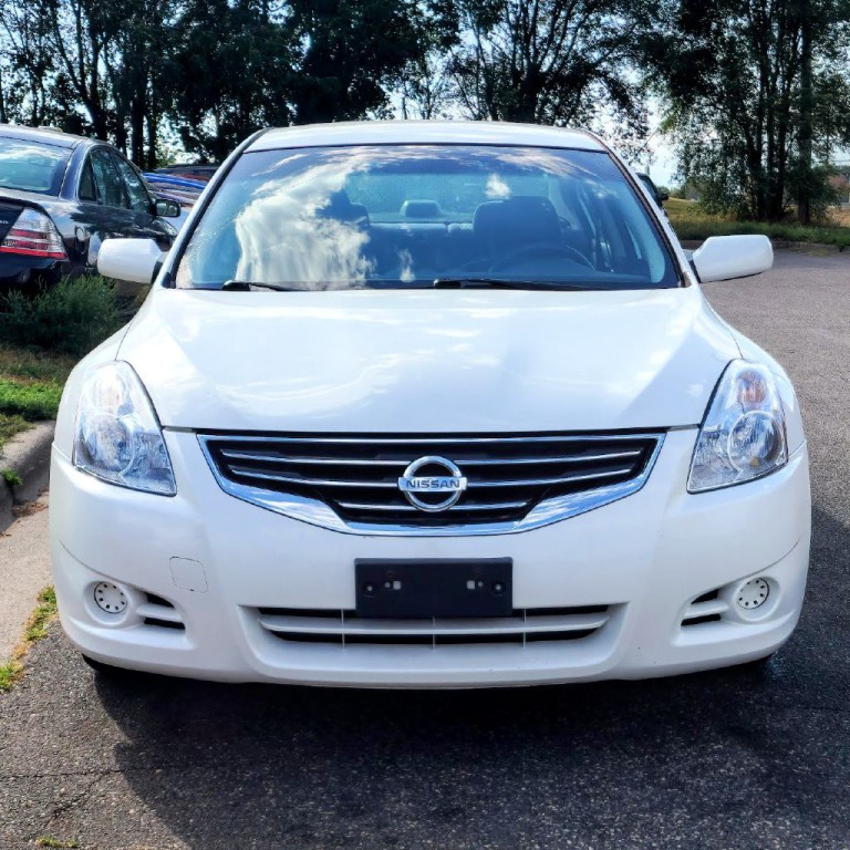 2010 Nissan Altima Image 10