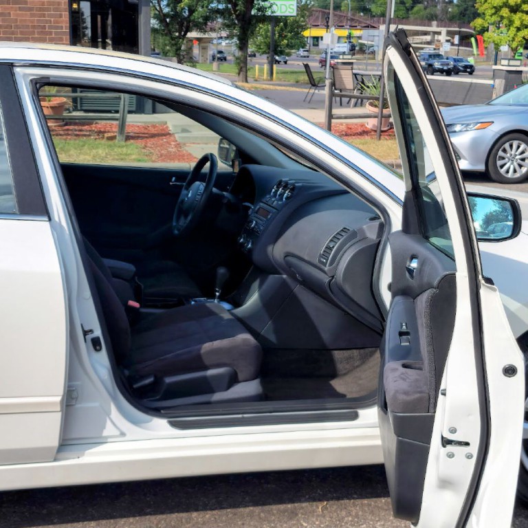 2010 Nissan Altima Image 17