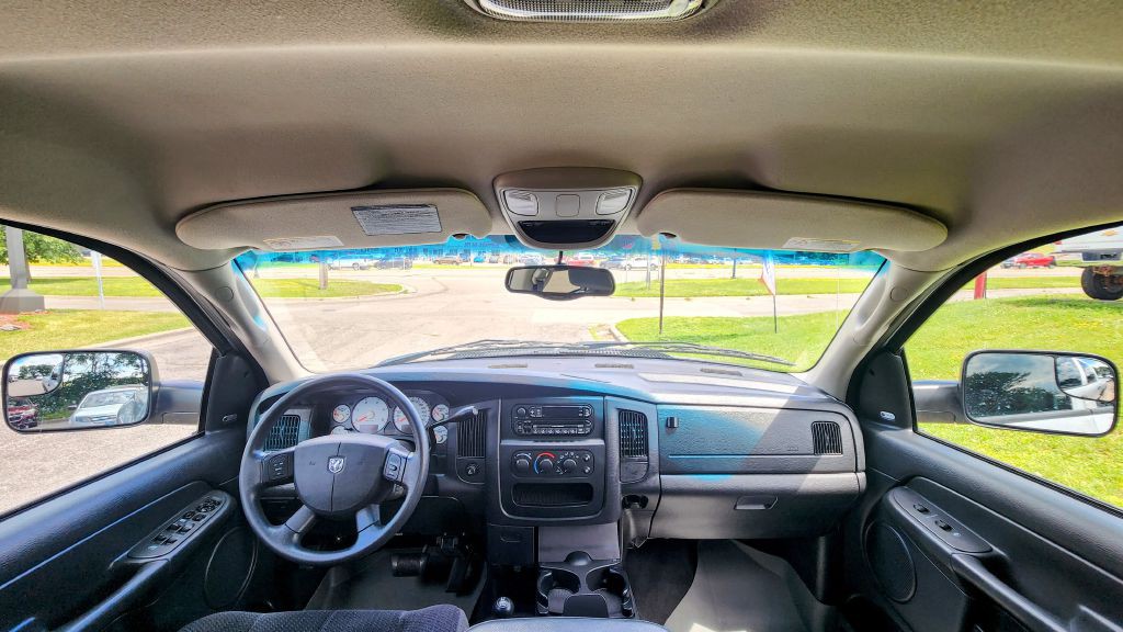 2004 Dodge Ram 2500 Image 12