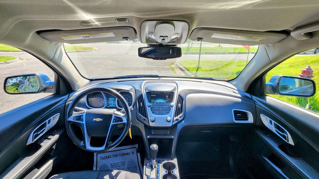 2017 Chevrolet Equinox Image 12
