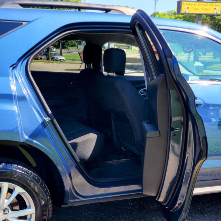 2017 Chevrolet Equinox Image 16