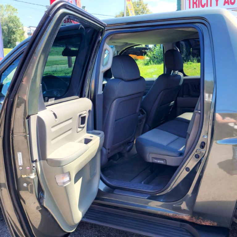 2006 Honda Ridgeline Image 13