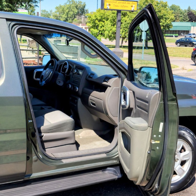 2006 Honda Ridgeline Image 16
