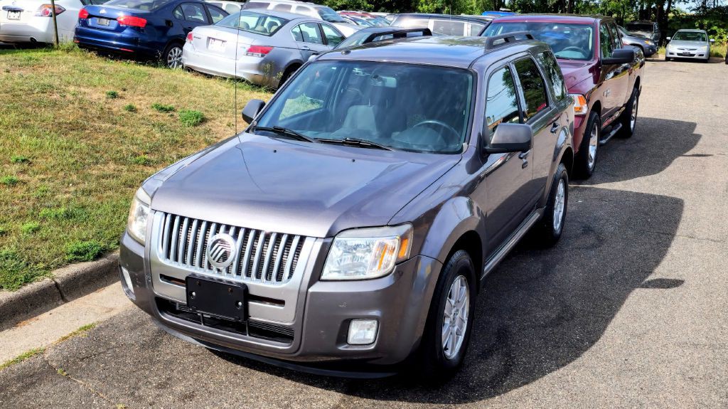 2010 Mercury Mariner Image 2