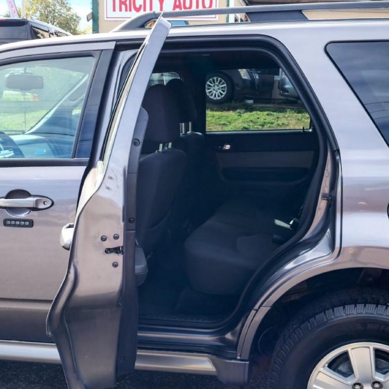 2010 Mercury Mariner Image 14