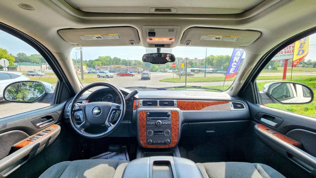 2007 Chevrolet Tahoe Image 12