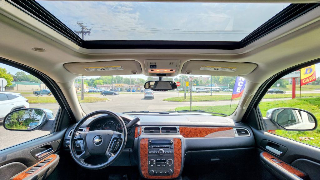 2007 Chevrolet Tahoe Image 13