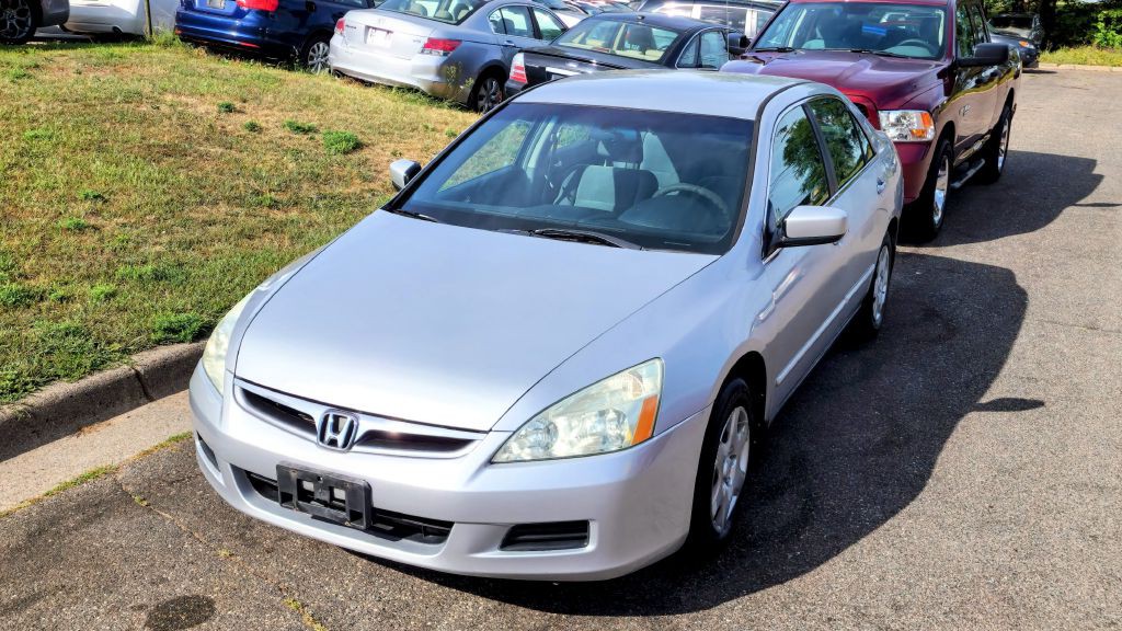 2007 Honda Accord Image 2
