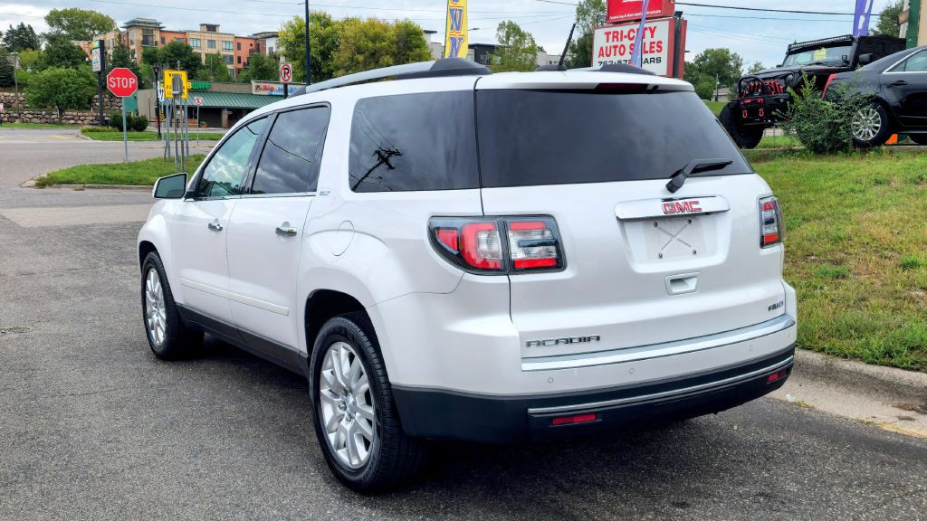 2016 GMC Acadia Image 4