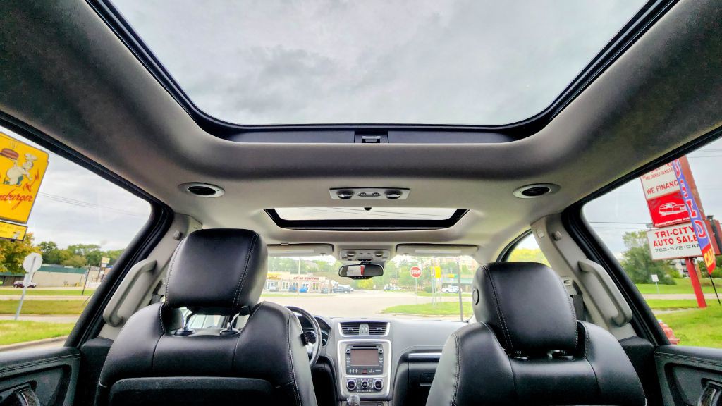 2016 GMC Acadia Image 16