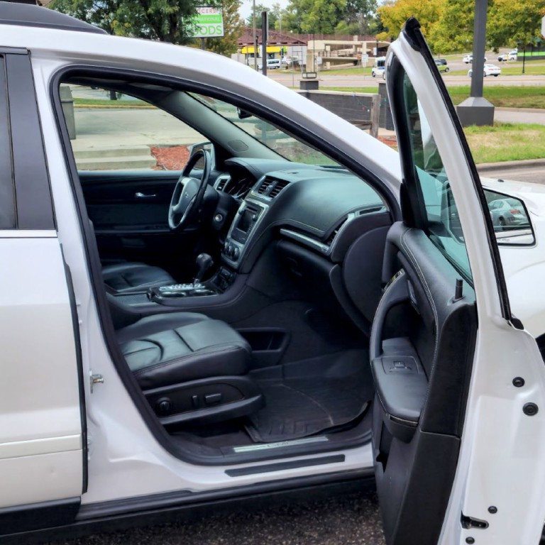 2016 GMC Acadia Image 19