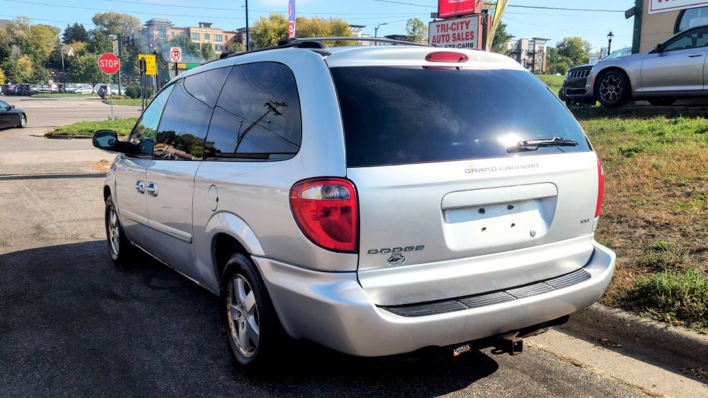 2007 Dodge Grand Caravan Image 4