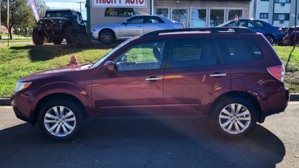 2011 Subaru Forester Image 3