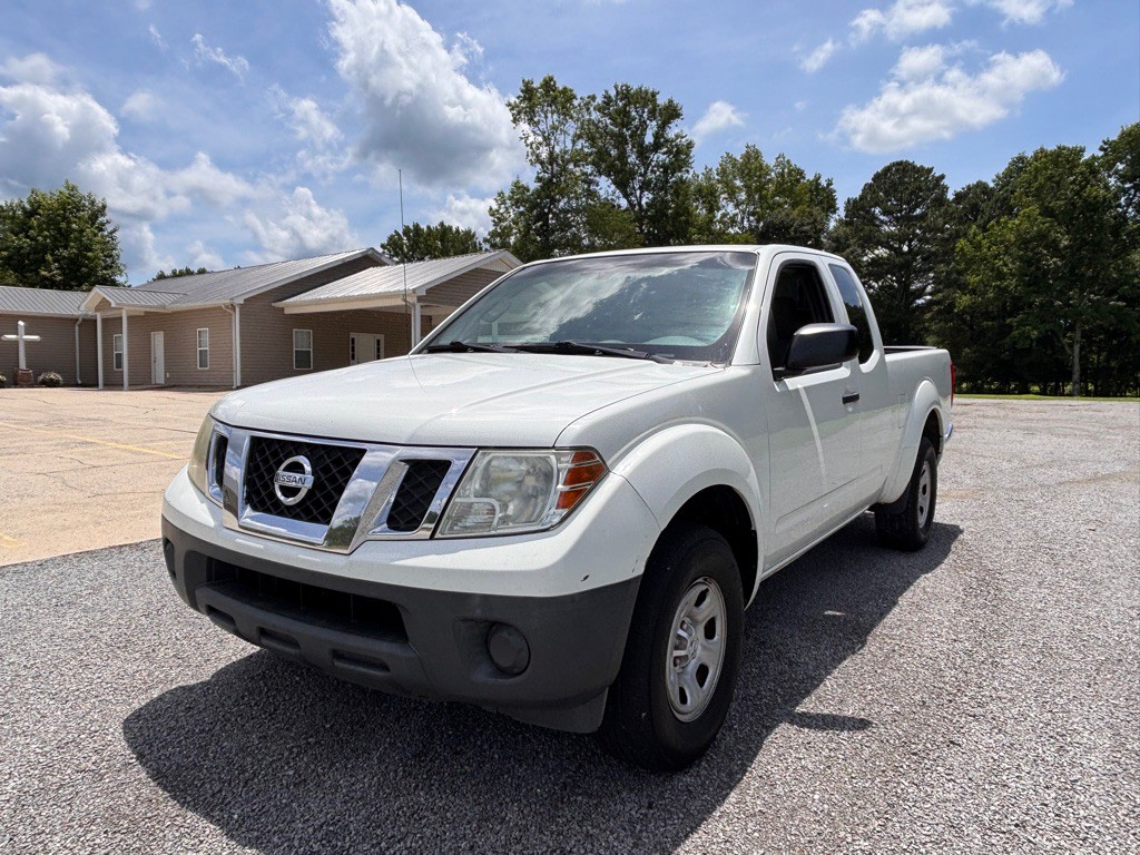 2014 Nissan Frontier Image 3