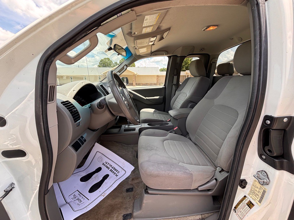 2014 Nissan Frontier Image 7