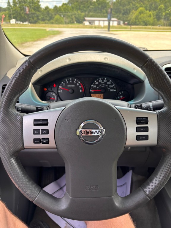 2014 Nissan Frontier Image 9