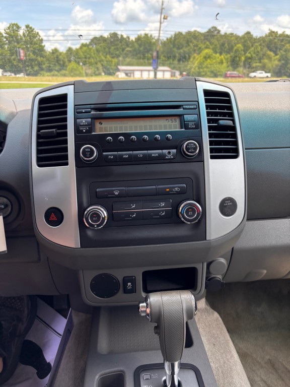 2014 Nissan Frontier Image 10