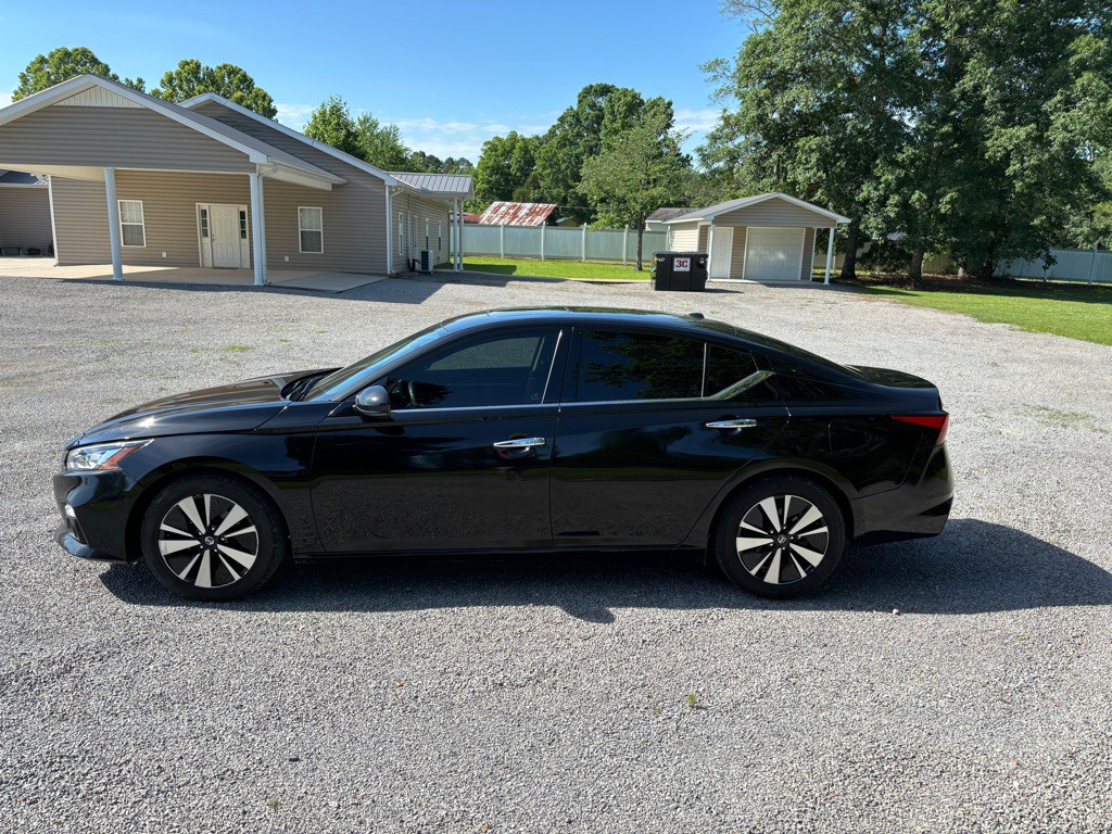 2019 Nissan Altima Image 4