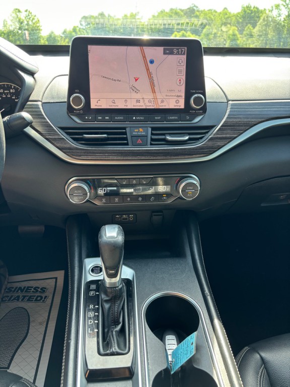 2019 Nissan Altima Image 17
