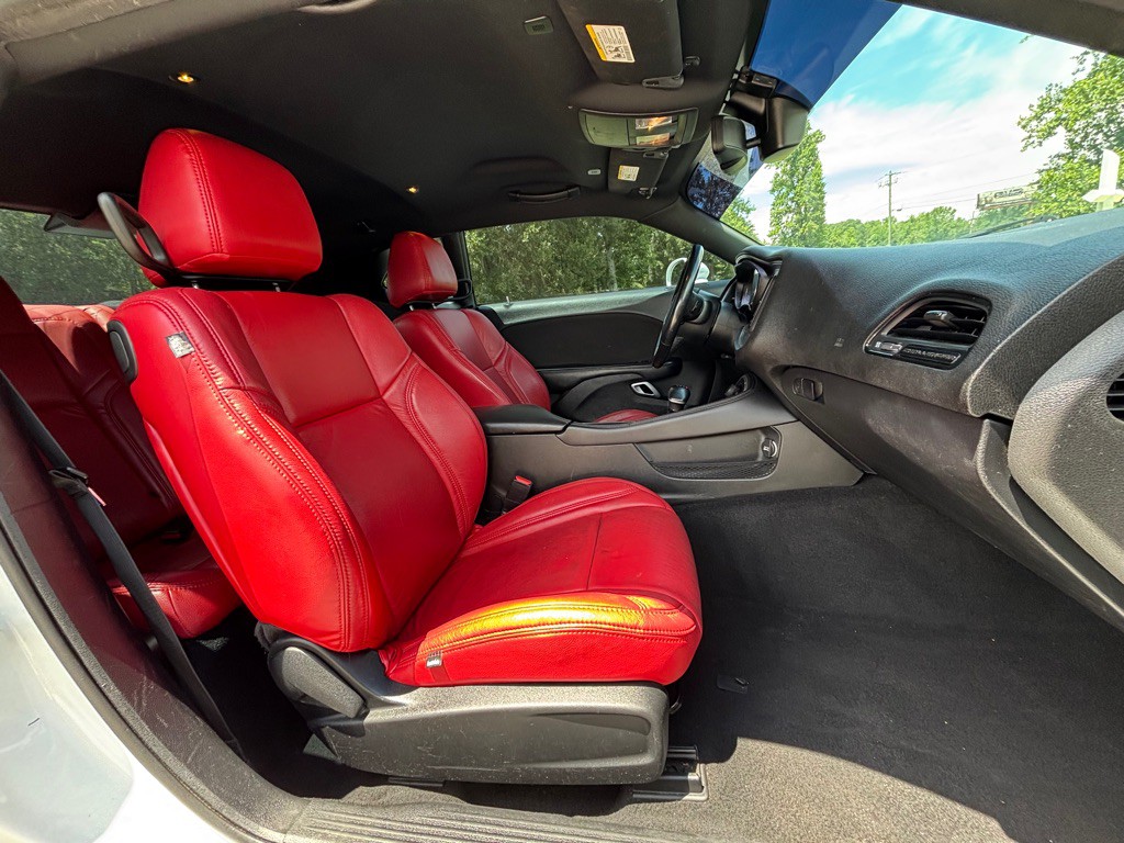 2020 Dodge Challenger Image 7
