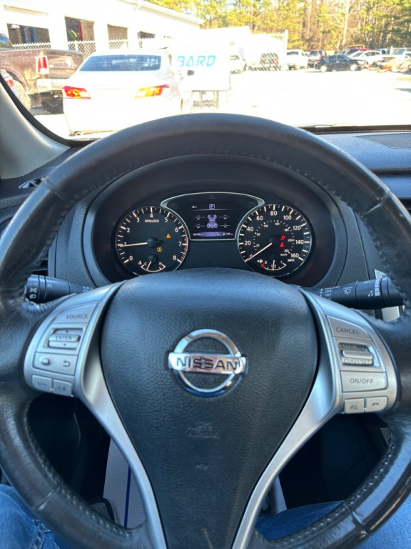 2017 Nissan Altima Image 13
