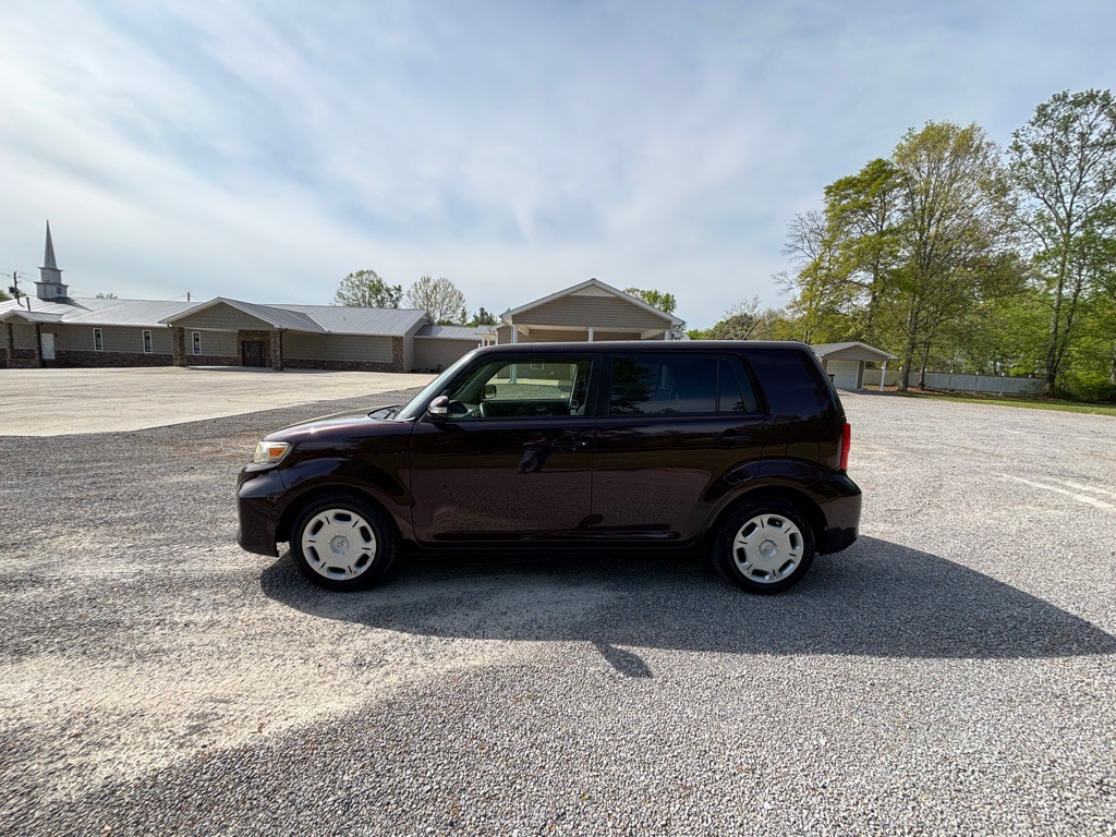 2014 Scion xB Image 4